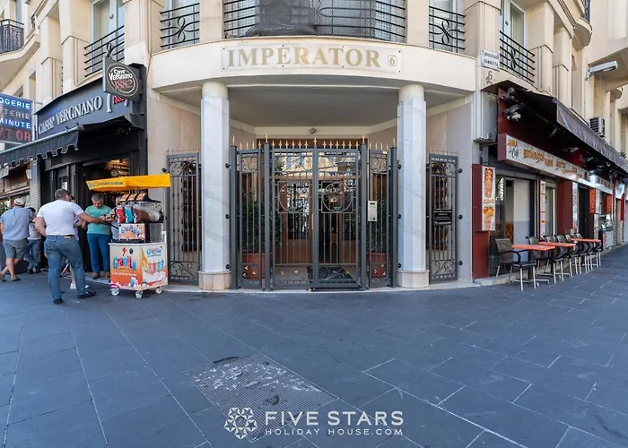 Imperator Five Stars House * Νίκαια
